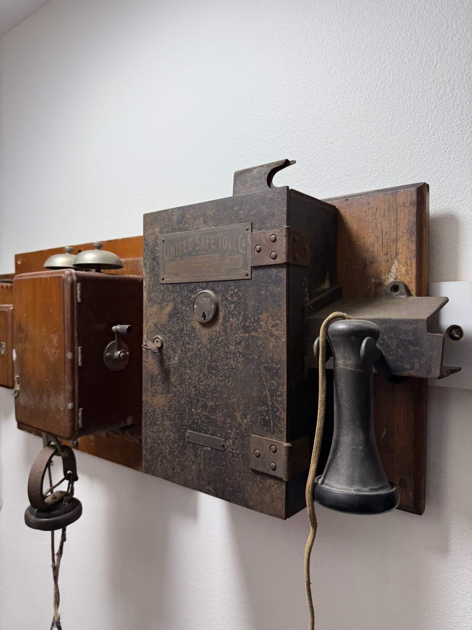 Early Australian public telephones