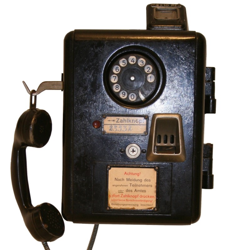 German Payphone- Münzfernsprecher 33