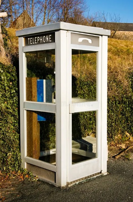 French PHONE BOOTH- Cabine La Parisienne