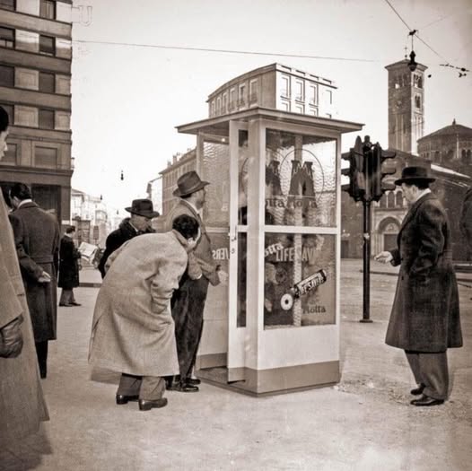 Italian Phone Booth- PRIMA MILAN Italian Cabinet